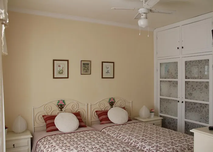 Quinta De Canhoes Kır Evi